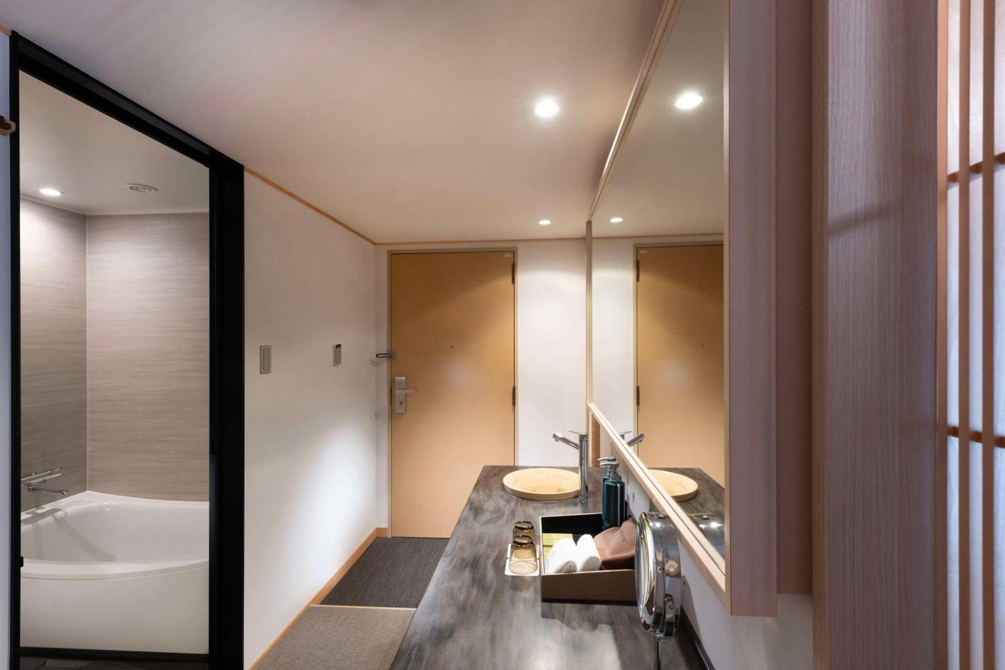 Doubletree By Hilton Kyoto Higashiyama Hotel Ngoại thất bức ảnh